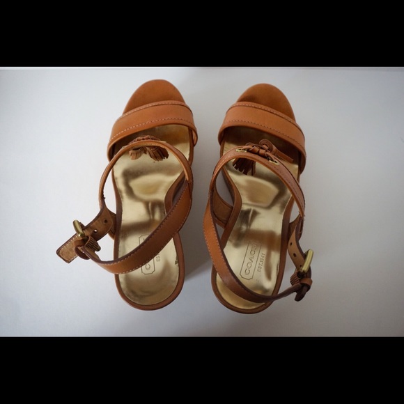 Coach tan sandal wedges - Picture 4 of 4